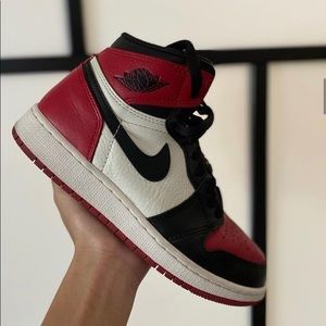 Jordan 1s bred toe